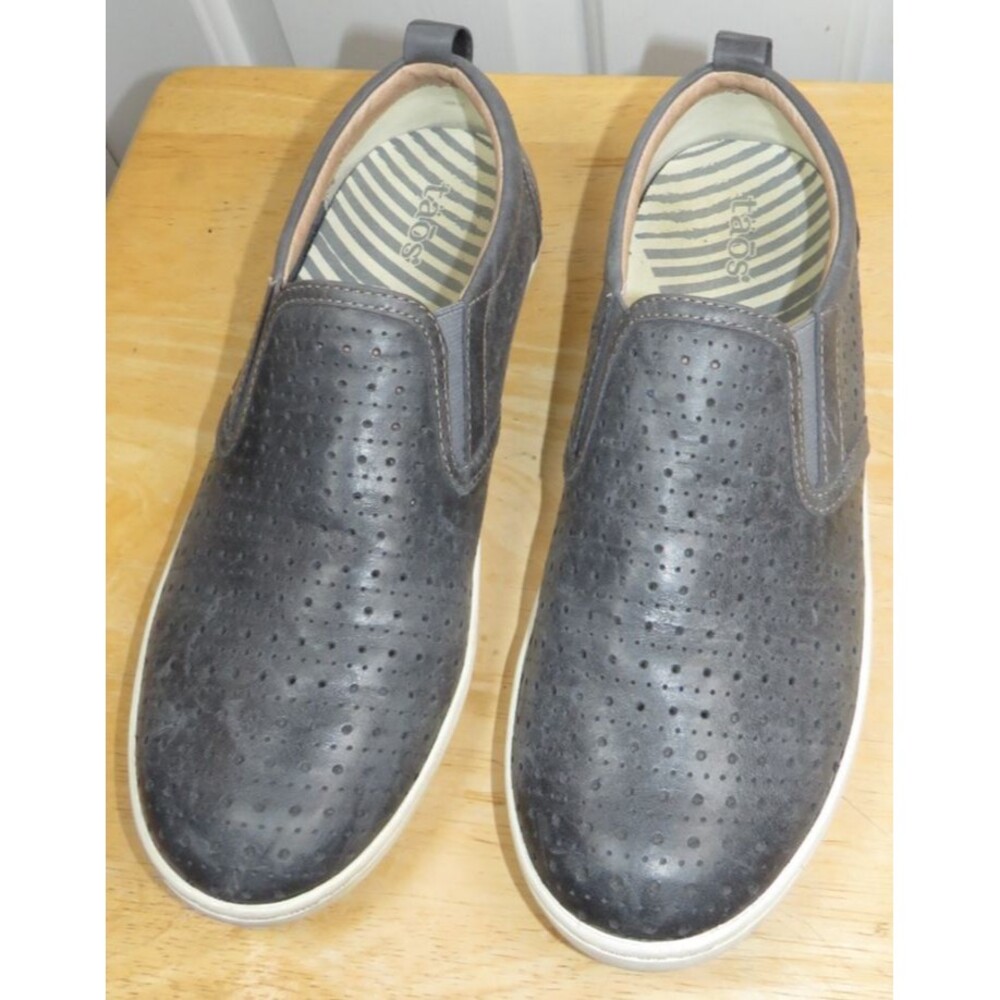 Taos Court Perforated Round Toe Leather Sneakers Women's Size 8.5 Gray 21109 - Picture 3 of 8